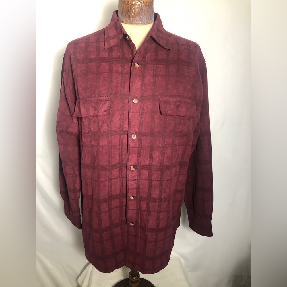 Mens Burgundy Sueded Denver Hayes Longsleeve Shirt. Size Large.